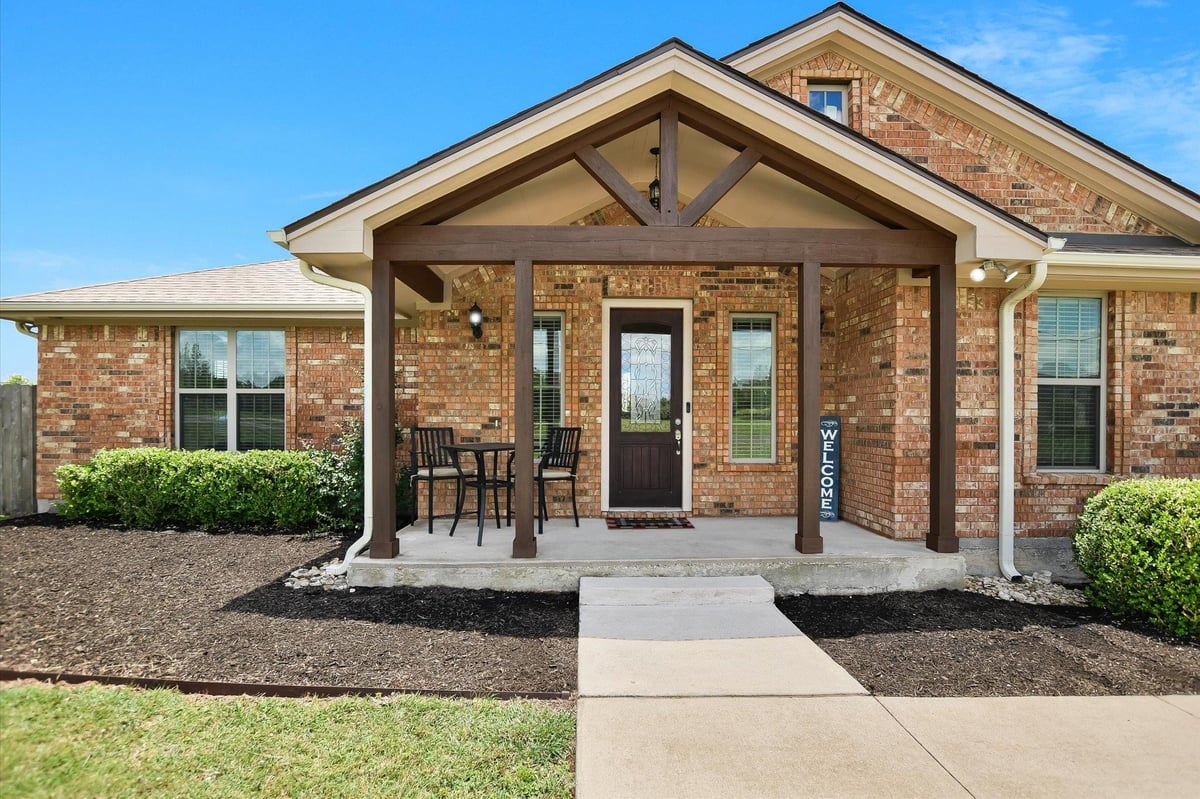 View 212 Christine LN in Ancient Oaks Sec 1 212 Christine LN - front exterior - Luxury home in Ancient Oaks Sec 1, Liberty Hill, TX