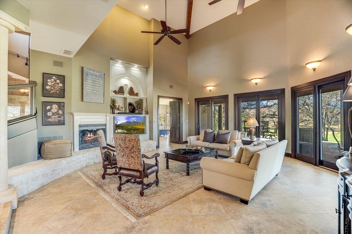 Primary bedroom at 212 Florentine - 4 bed 3 bath home
