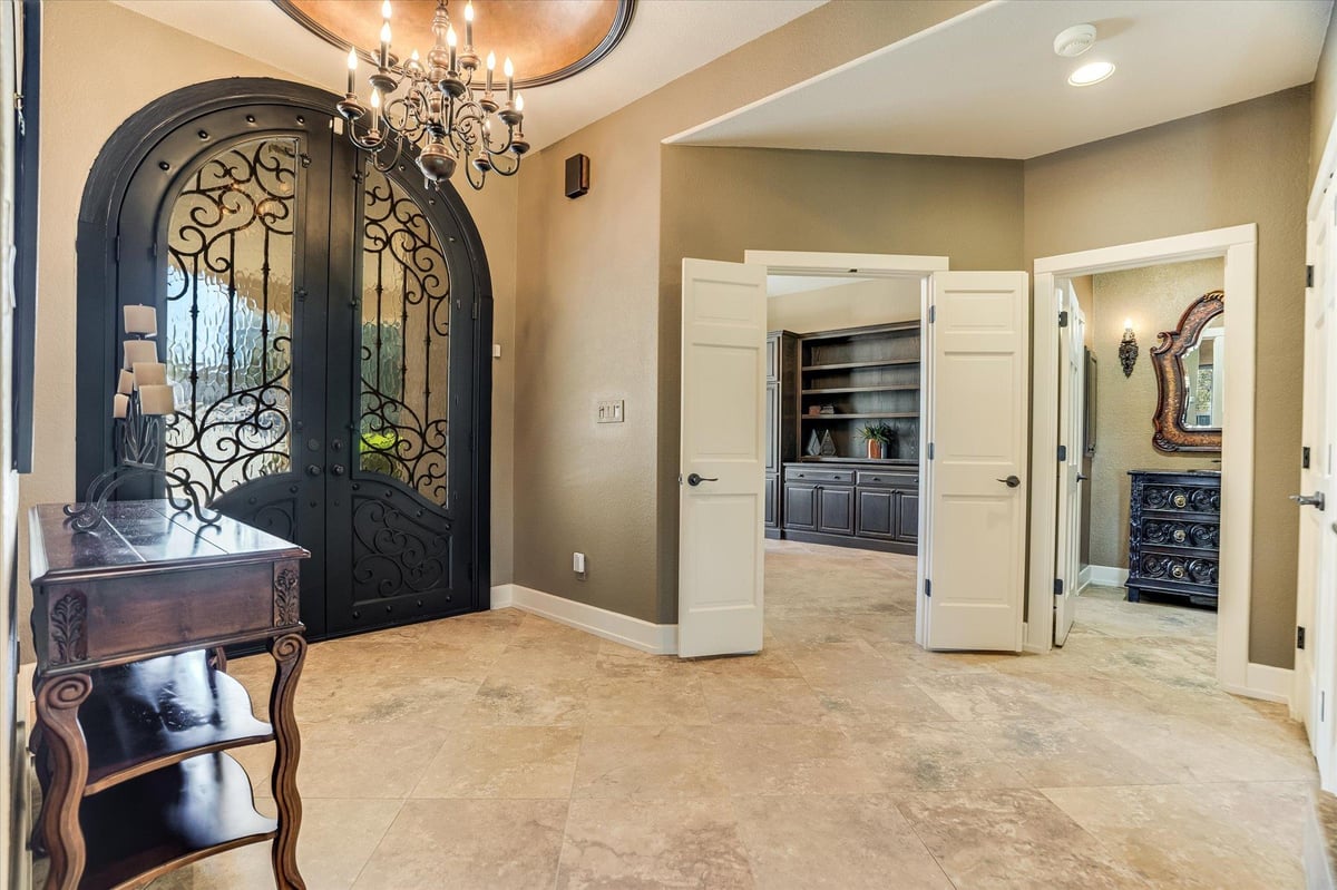 Bathroom at 212 Florentine - 4 bed 3 bath home