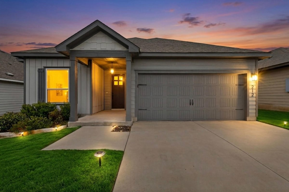 View 212 Lt John Decker Dr in Trace Sub Pa 2B Sec B 212 Lt John Decker Dr - front exterior - Luxury home in Trace Sub Pa 2B Sec B, San Marcos, TX