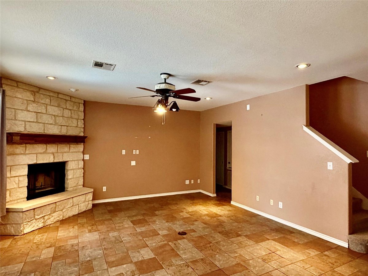 Kitchen at 2123 Grizzly Trl - 5 bed 4 bath home