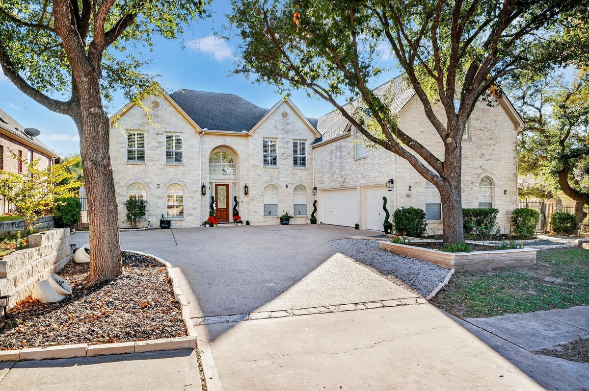View 2123 Hilton Head Dr in Forest Creek Sec 14 2123 Hilton Head Dr - front exterior - Luxury home in Forest Creek Sec 14, Round Rock, TX