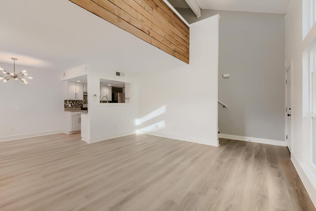 View 2124 Burton DR Unit #174 in Tollgate Condo Amd 2124 Burton DR Unit #174 - property photo 1 - Luxury home in Tollgate Condo Amd, Austin, TX