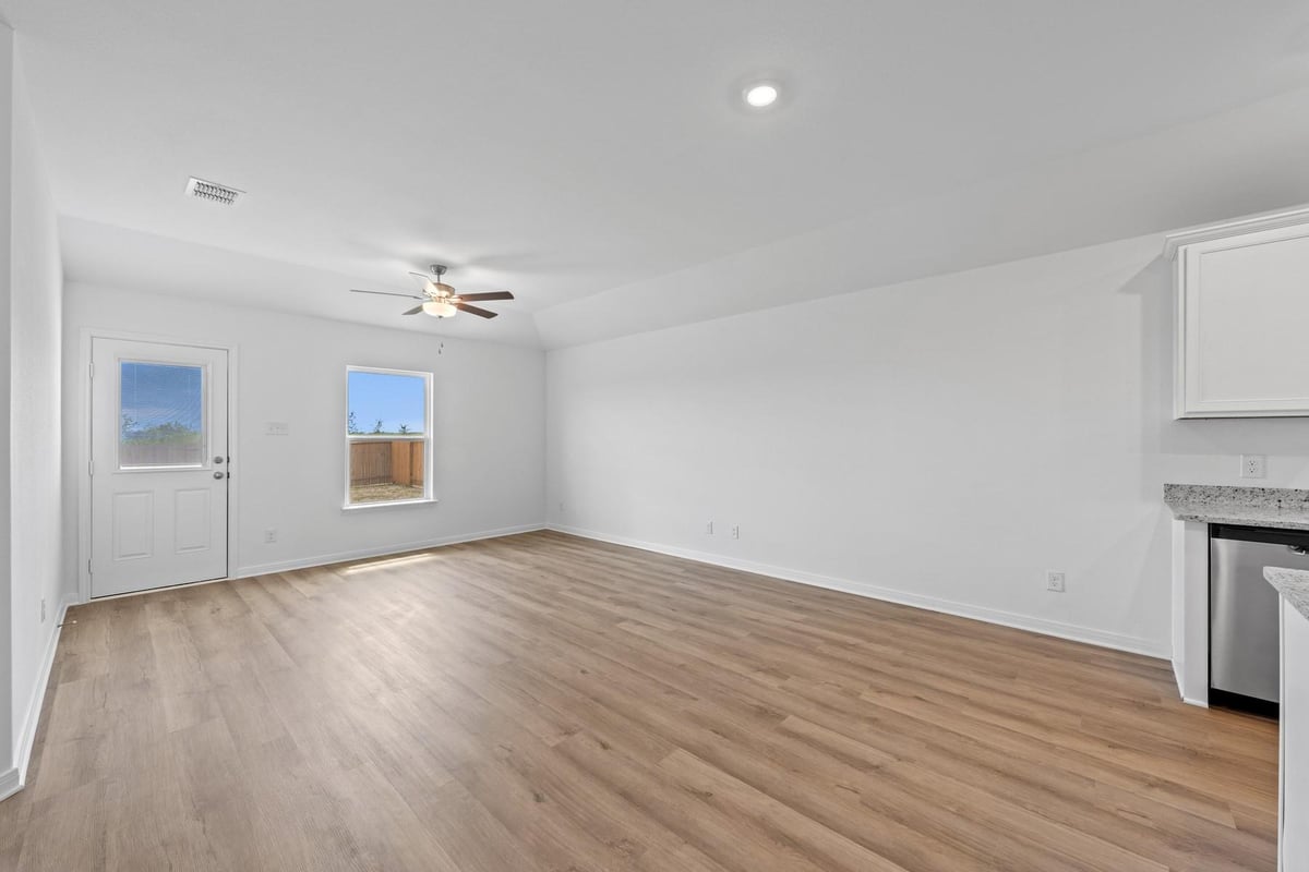 Living area at 213 Fairlawn Way - 3 bed 2 bath home