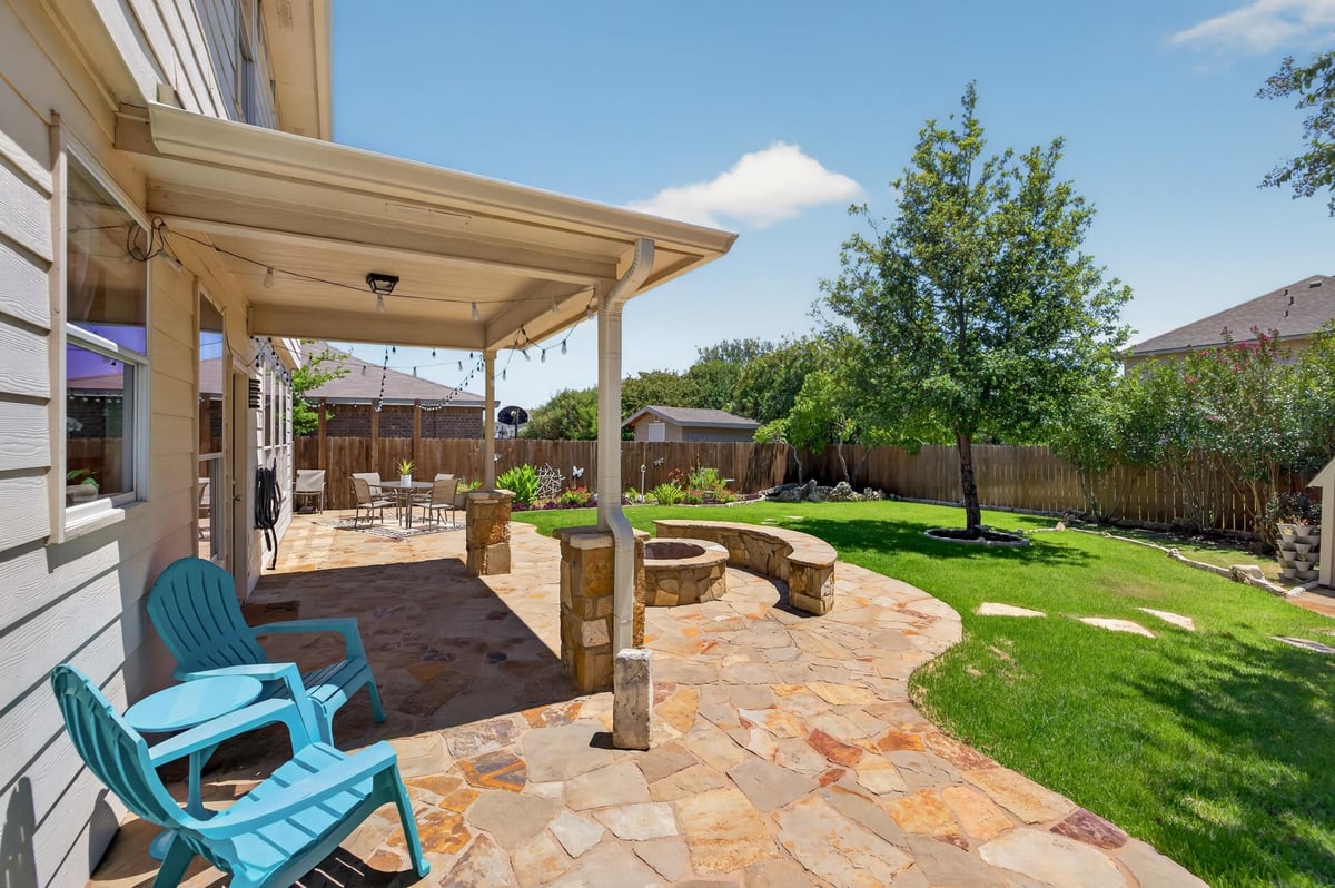 View 213 Inca Dove LN in Summerlyn Ph P-4a 213 Inca Dove LN - property photo 1 - Luxury home in Summerlyn Ph P-4a, Leander, TX