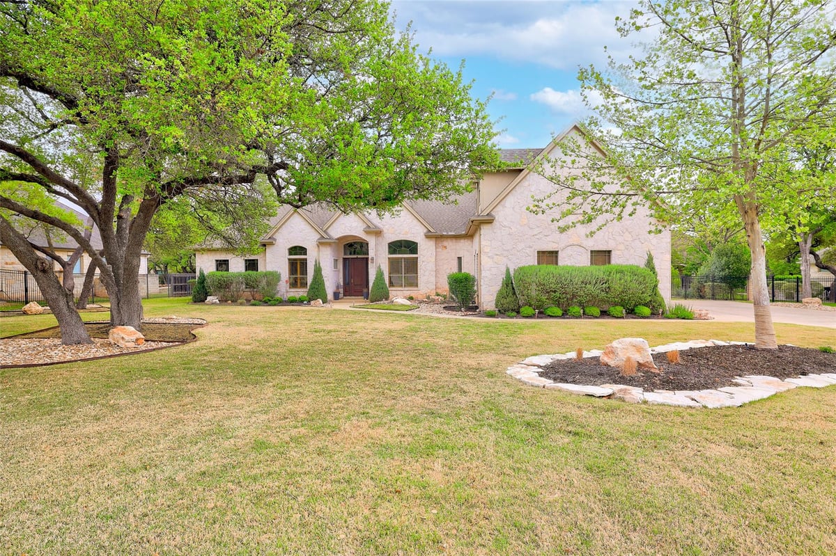 View 213 Jaydee Ter in Logan Plateau 213 Jaydee Ter - property photo 1 - Luxury home in Logan Plateau, Georgetown, TX