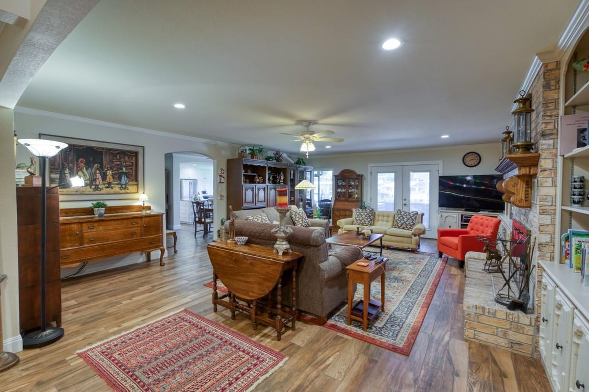 Kitchen at 213 Lakeview - 3 bed 2 bath home