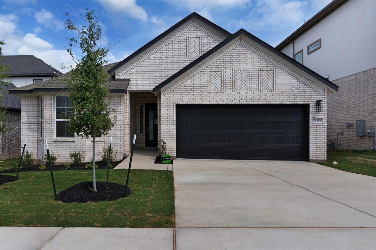View 213 West Faulkner ST in Lariat 213 West Faulkner ST - property photo 1 - Luxury home in Lariat, Liberty Hill, TX