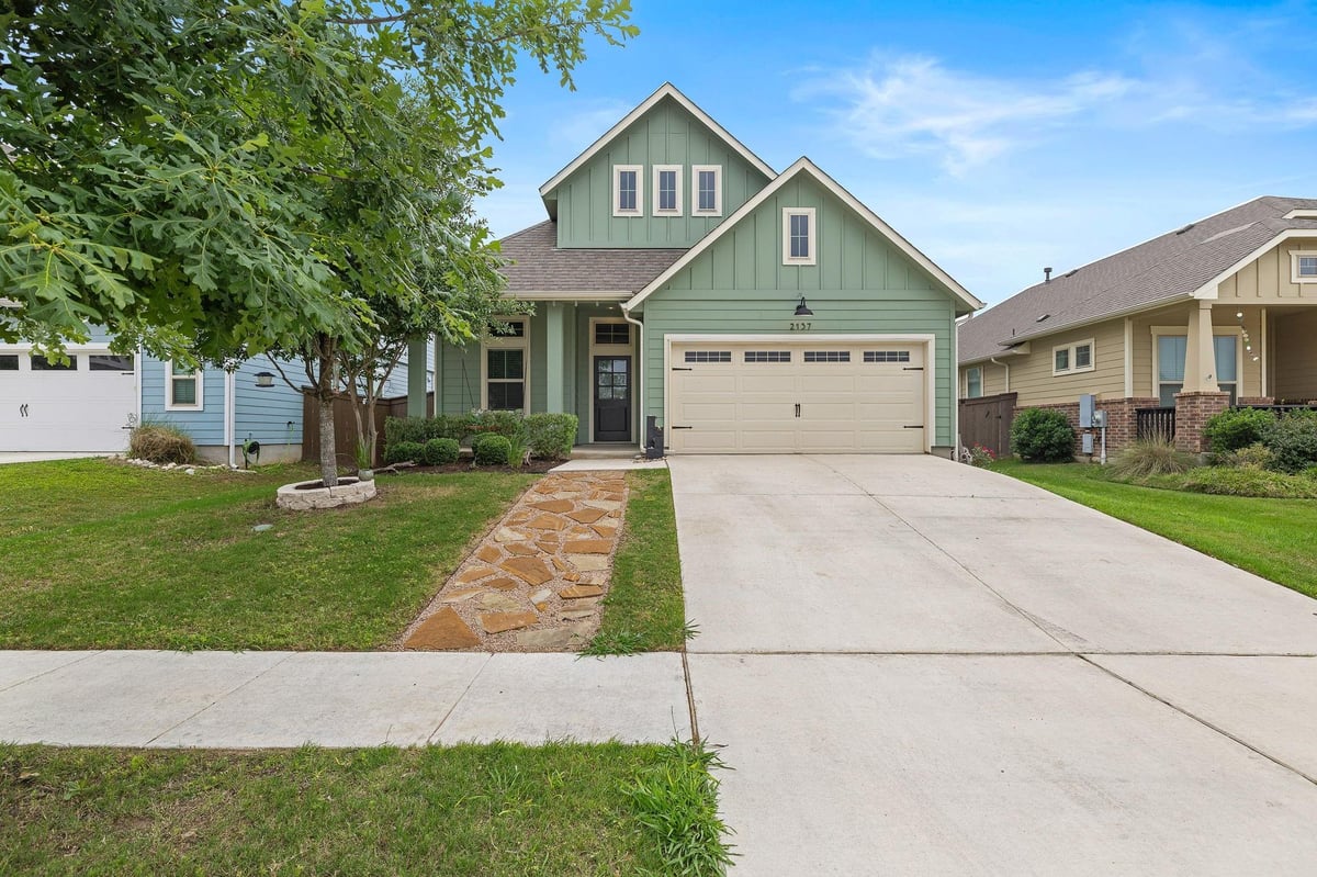 View 2137 Ringstaff RD in Bryson Ph 1 Sec 1-E 2137 Ringstaff RD - property photo 1 - Luxury home in Bryson Ph 1 Sec 1-E, Leander, TX