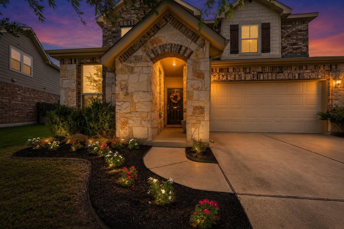 View 214 Cyril DR in Hutto Xing Ph 2 214 Cyril DR - front exterior - Luxury home in Hutto Xing Ph 2, Hutto, TX