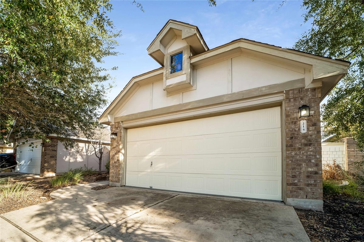 Kitchen at 214 Silo St - 3 bed 2 bath home