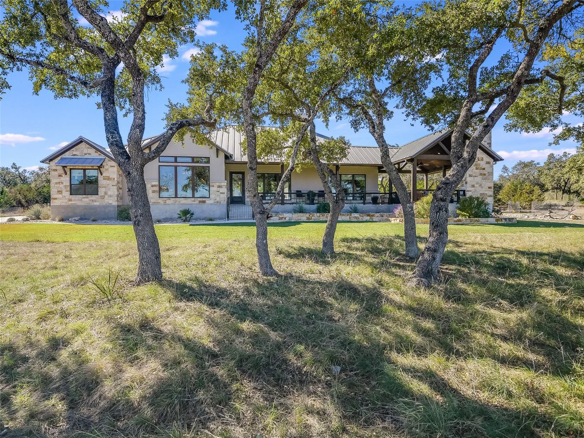 View 2145 San Jose WAY in CORDOVA BEND 2145 San Jose WAY - front exterior - Luxury home in CORDOVA BEND, Canyon Lake, TX