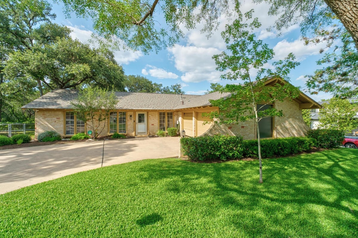 View 2150 Barton Hills DR in Barton Hills West Sec 1 2150 Barton Hills DR - front exterior - Luxury home in Barton Hills West Sec 1, Austin, TX