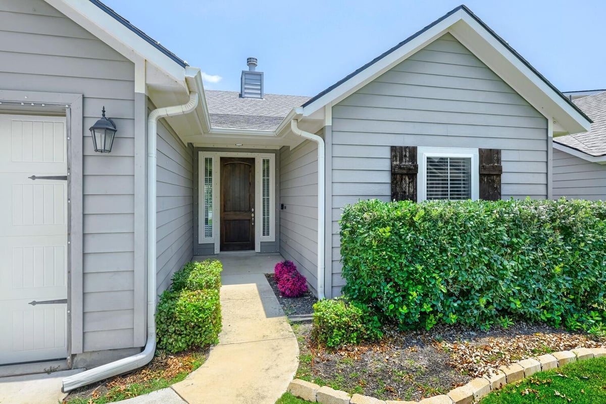 View 216 Wild Sage LN in Orchard Ridge 216 Wild Sage LN - front exterior - Luxury home in Orchard Ridge, Liberty Hill, TX