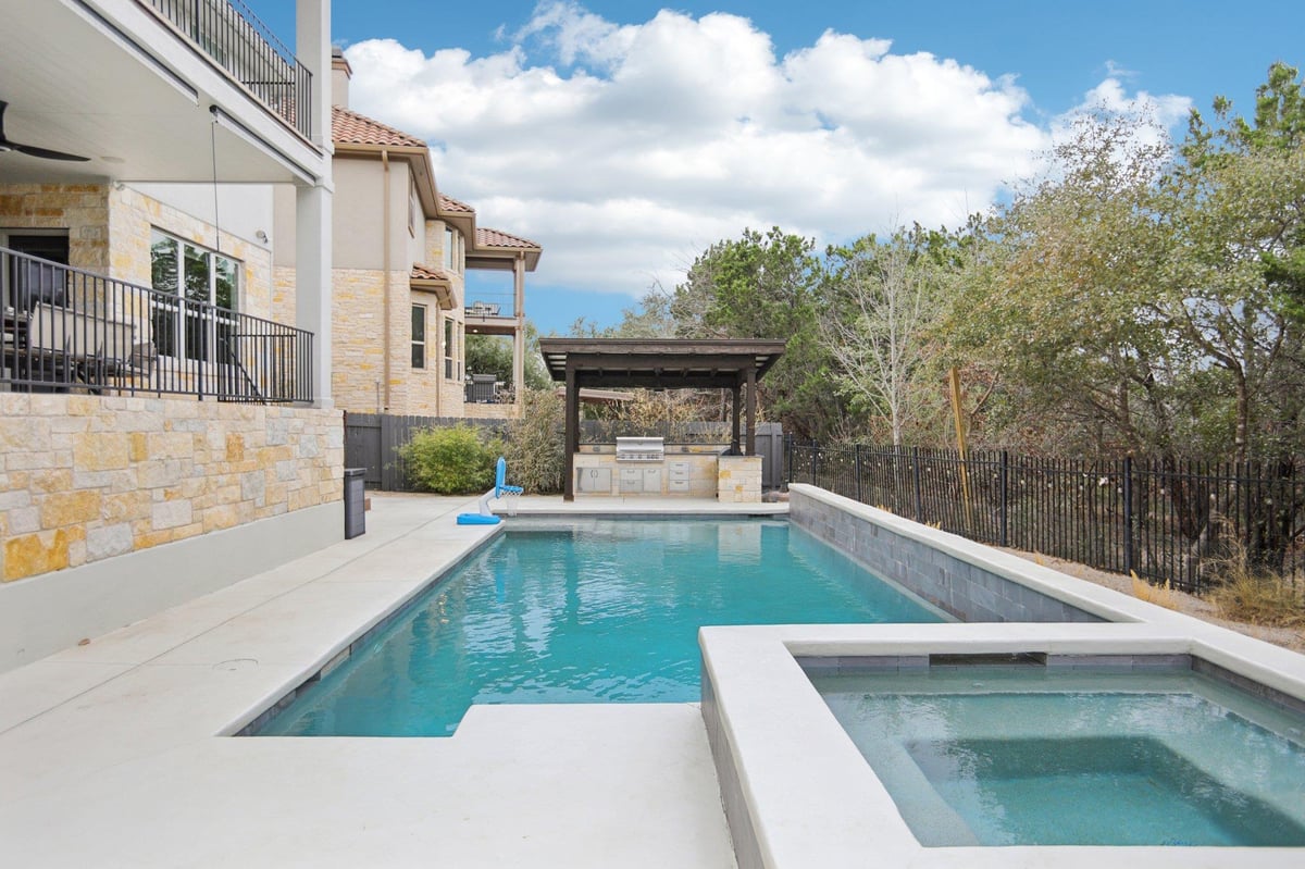 View 217 Horseback Holw in Steiner Ranch Ph 01 Sec 09 217 Horseback Holw - front exterior - Luxury home in Steiner Ranch Ph 01 Sec 09, Austin, TX