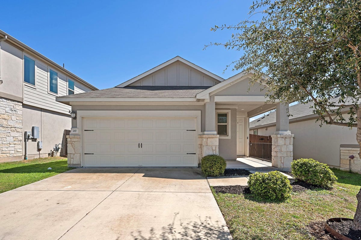 View 217 McFarland St in Morningstar 217 McFarland St - front exterior - Luxury home in Morningstar, Georgetown, TX