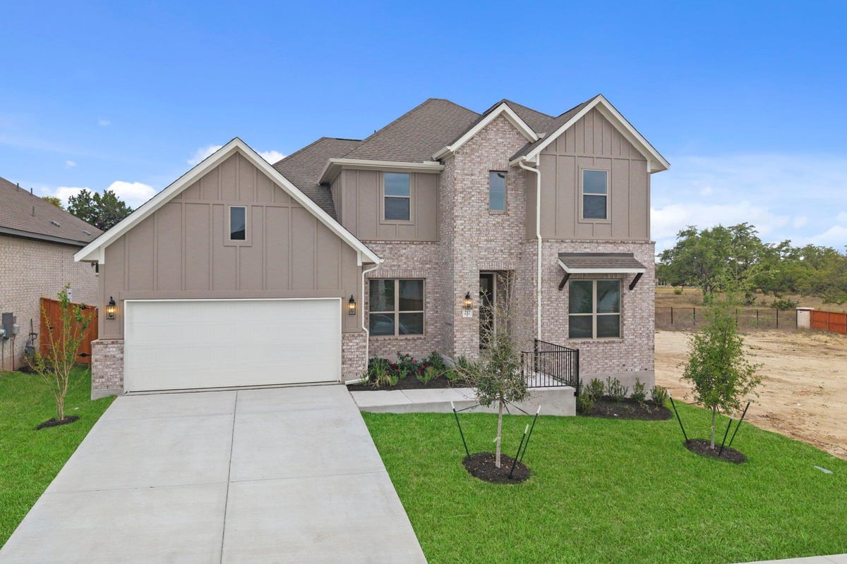 Living area at 217 Smoke Signal Ct - 4 bed 3 bath home