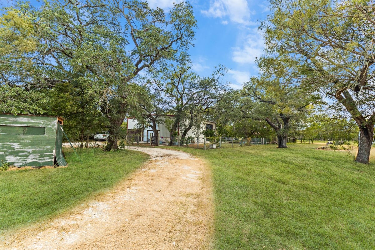 Primary bedroom at 218 Alexandra Ln - Dale, TX