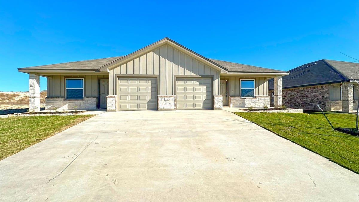 View 218 Leon LN Unit #A-B in Heritage Place Addition Phase 218 Leon LN Unit #A-B - front exterior - Luxury home in Heritage Place Addition Phase, Copperas Cove, TX