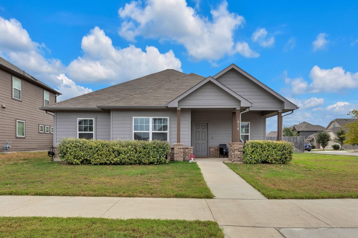 View 218 Oldbridge Dr in Brooklands Sec 3 218 Oldbridge Dr - front exterior - Luxury home in Brooklands Sec 3, Hutto, TX