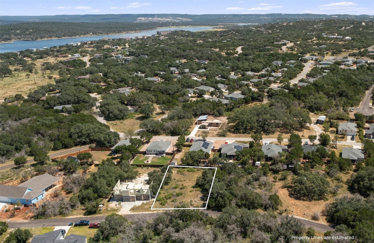 View 21800 Cardinal Ave in Emerald Bend Sec 01 21800 Cardinal Ave - front exterior - Luxury lot in Emerald Bend Sec 01, Lago Vista, TX