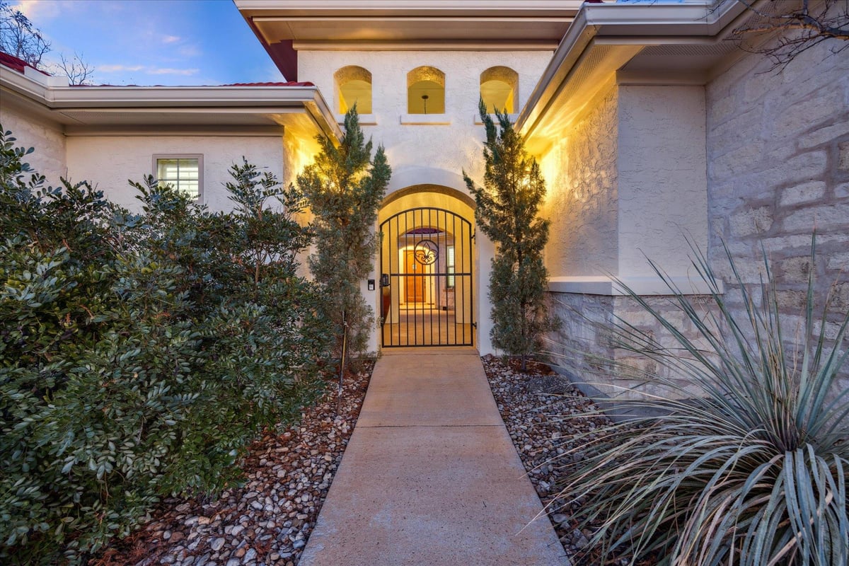View 220 Neal Dr in Cierra Spgs 220 Neal Dr - front exterior - Luxury home in Cierra Spgs, Liberty Hill, TX
