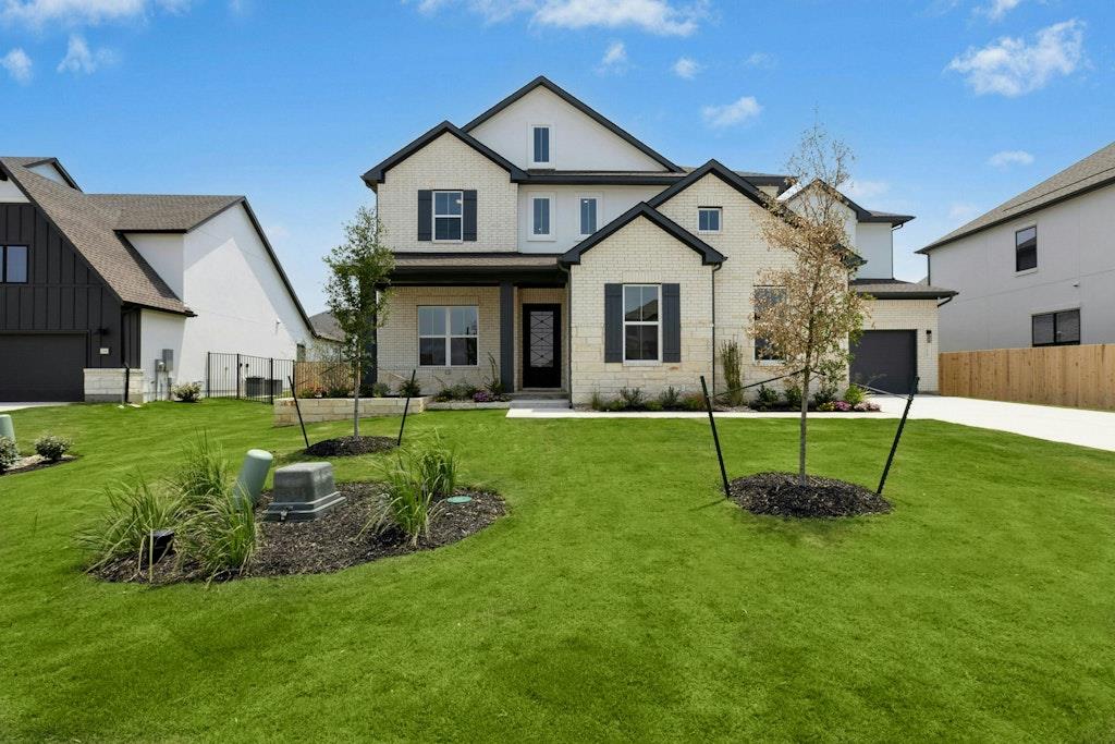 Living area at 220 Reata Ridge Loop - 4 bed 3 bath home