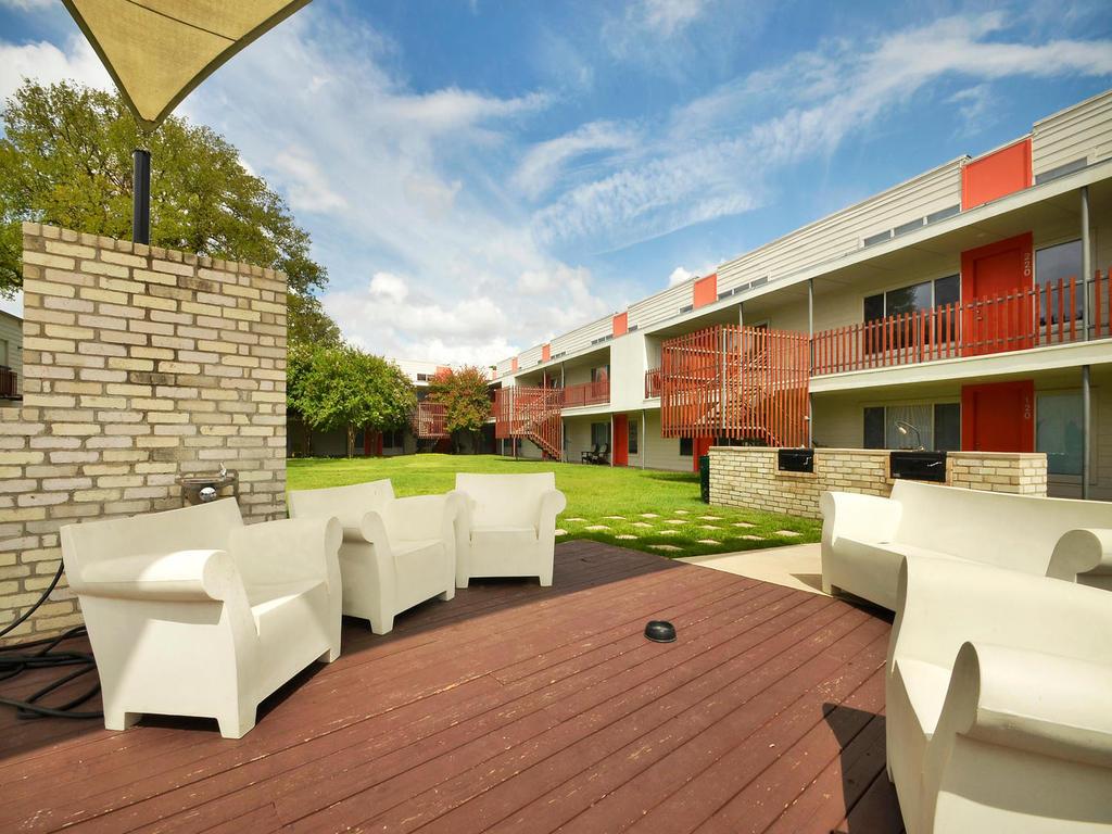 View 2200 Dickson Dr Unit #118 in Akoya Condo Amd 2200 Dickson Dr Unit #118 - front exterior - Luxury home in Akoya Condo Amd, Austin, TX