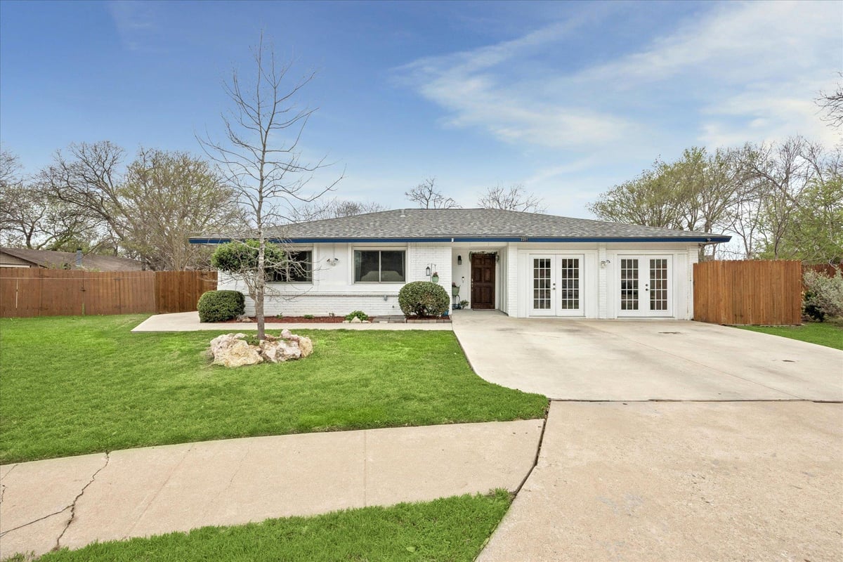 View 2201 Tallow Ct in Peppertree Park Sec 03 2201 Tallow Ct - front exterior - Luxury home in Peppertree Park Sec 03, Austin, TX