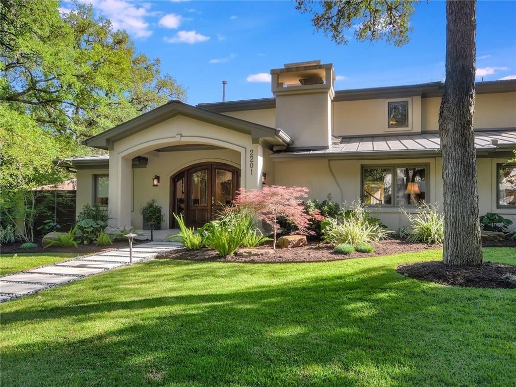 View 2201 Woodmont Ave in Tarrytown 2201 Woodmont Ave - property photo 1 - Luxury home in Tarrytown, Austin, TX