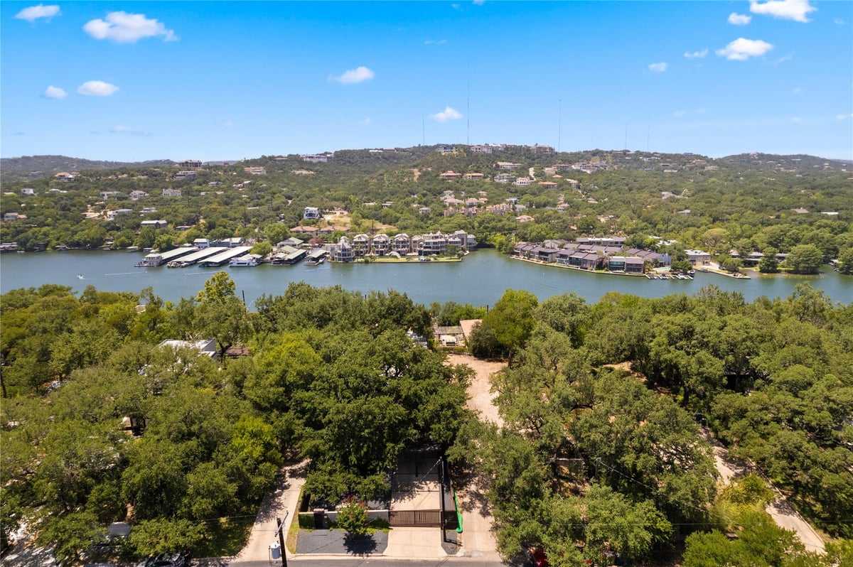 View 2202 Matthews Dr in Laurel Heights 2202 Matthews Dr - front exterior - Luxury lot in Laurel Heights, Austin, TX