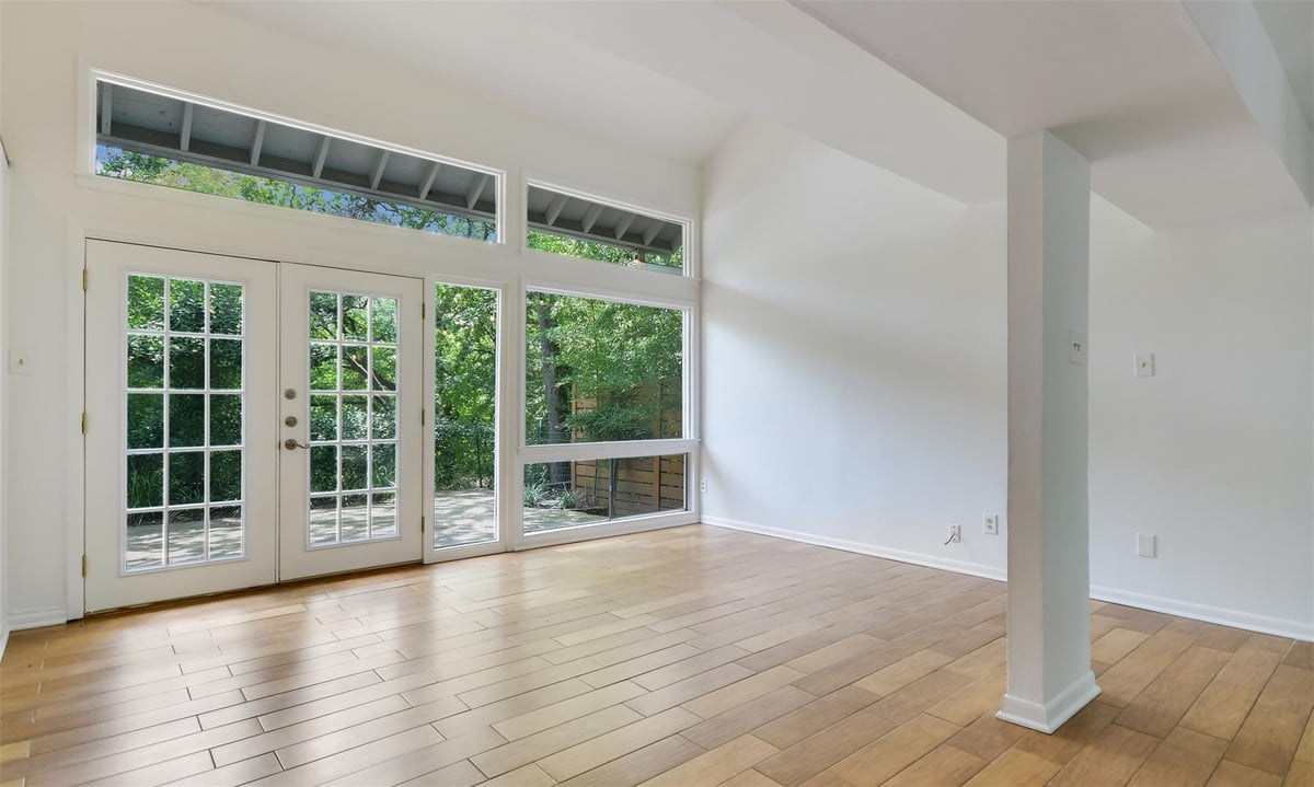 View 2202 W 9th ST Unit #A in Royal Oak Sec 02 2202 W 9th ST Unit #A - property photo 1 - Luxury home in Royal Oak Sec 02, Austin, TX