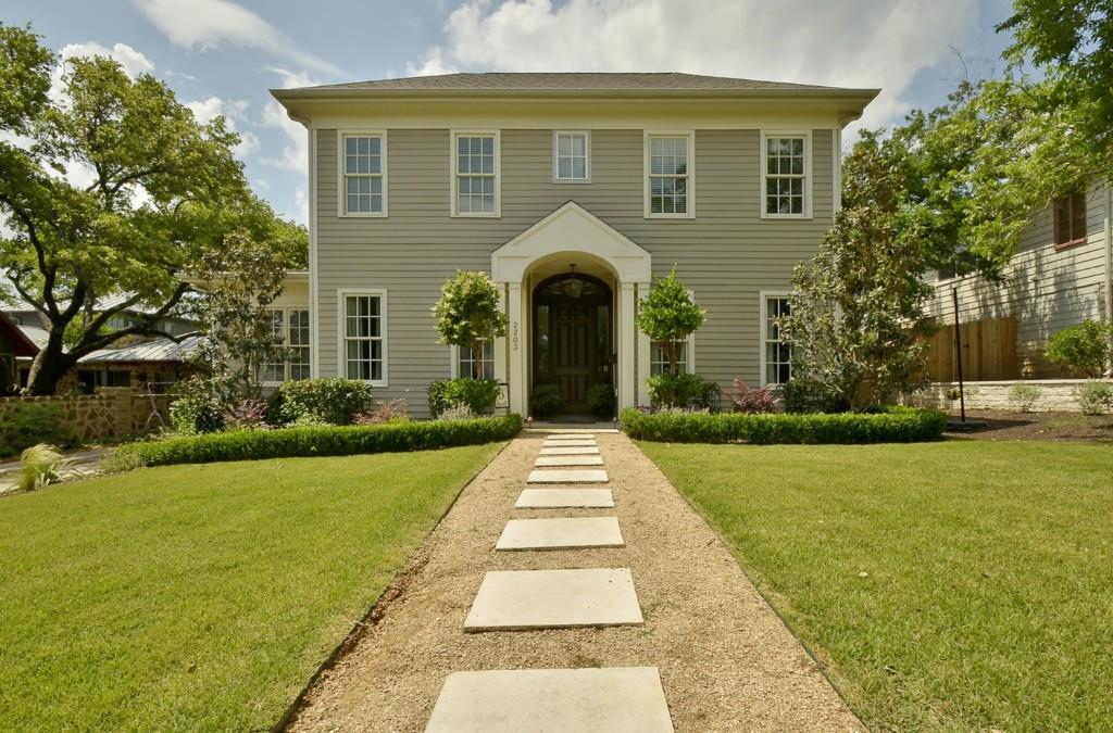 View 2203 Townes Ln in Tarrytown 2203 Townes Ln - property photo 1 - Luxury home in Tarrytown, Austin, TX