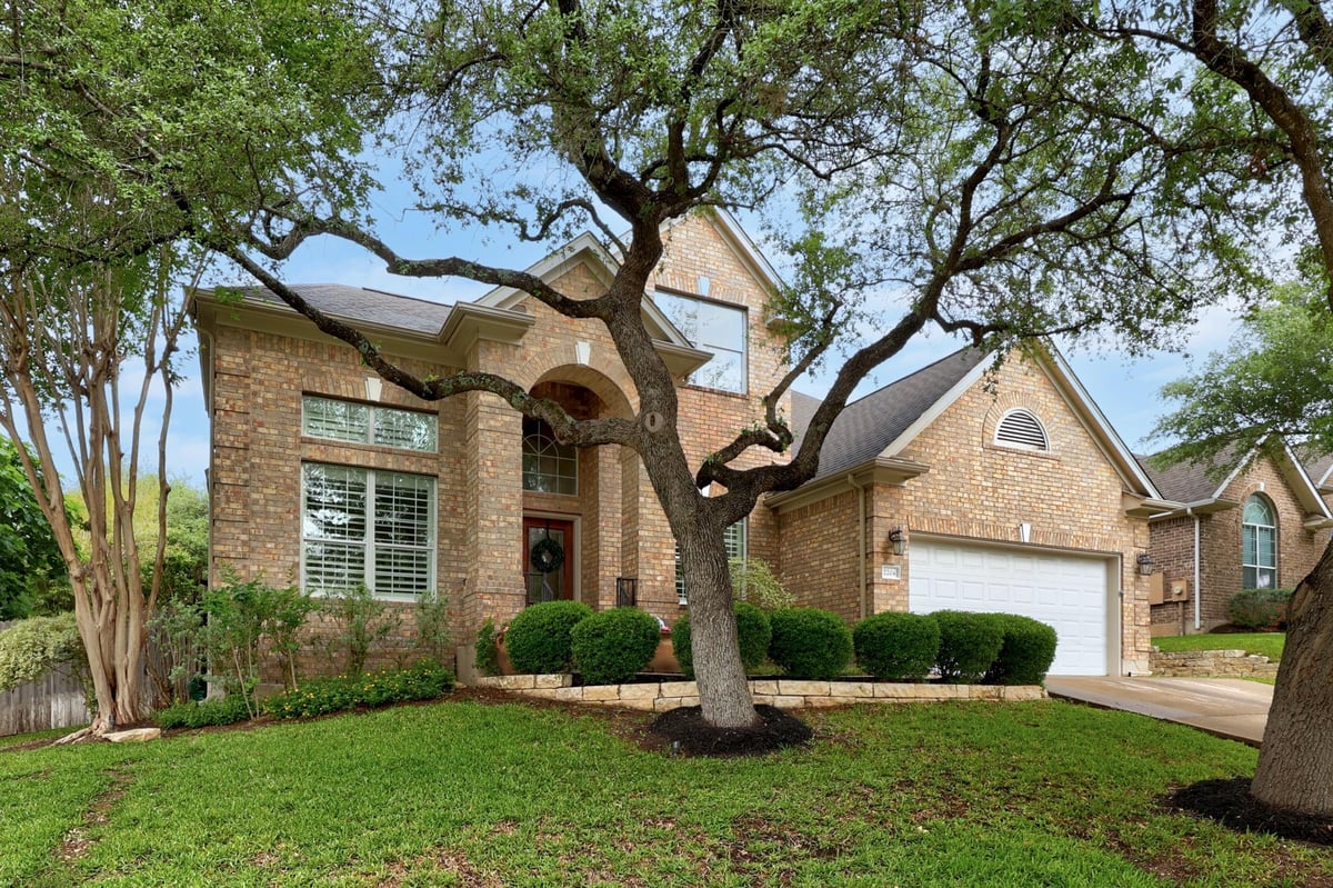 2204 Rio Mesa Dr - front exterior - Luxury home in Steiner Ranch Ph 01 Sec 08, Austin, TX