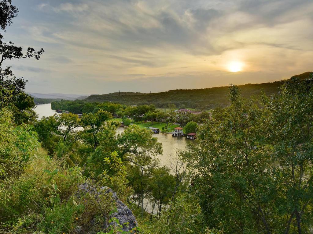 View 2205 LAURANNE Ln in Lake Austin 2205 LAURANNE Ln - property photo 1 - Luxury home in Lake Austin, Austin, TX