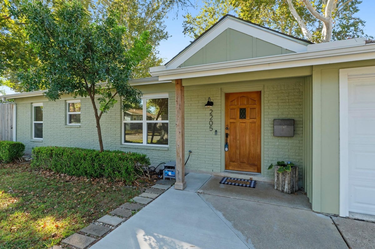 Kitchen at 2205 N Plains Ave - 3 bed 2 bath home