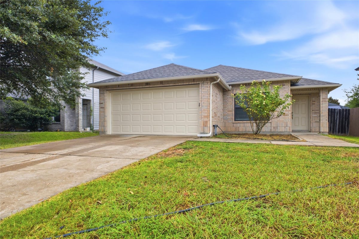 View 2206 Bluebonnet DR in Chandler Creek Sec 06c 2206 Bluebonnet DR - front exterior - Luxury home in Chandler Creek Sec 06c, Round Rock, TX