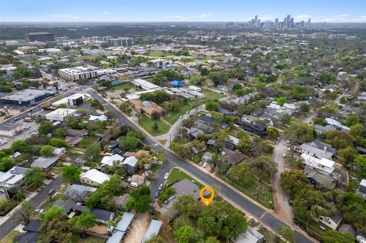 View 2206 W 49th ST in Rosedale 2206 W 49th ST - property photo 1 - Luxury lot in Rosedale, Austin, TX