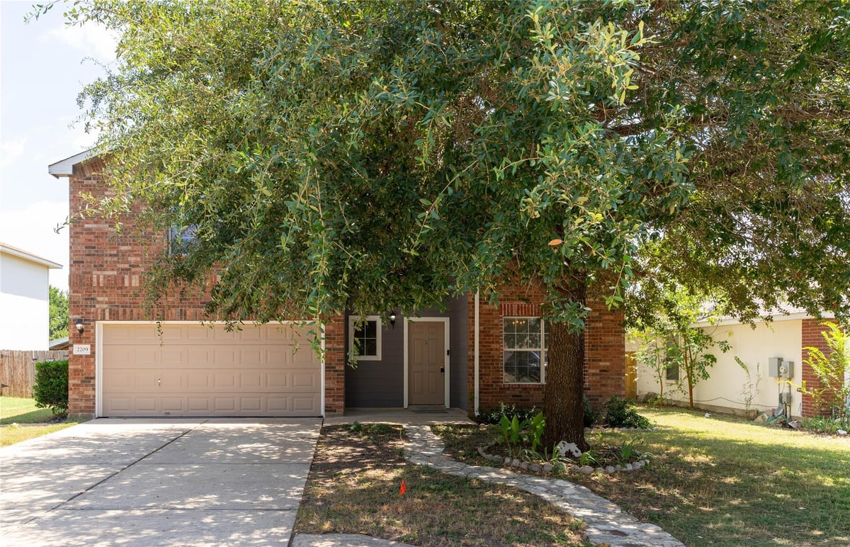 View 2209 Canvas Back DR in Mallard Park Ph 1 2209 Canvas Back DR - front exterior - Luxury home in Mallard Park Ph 1, Taylor, TX