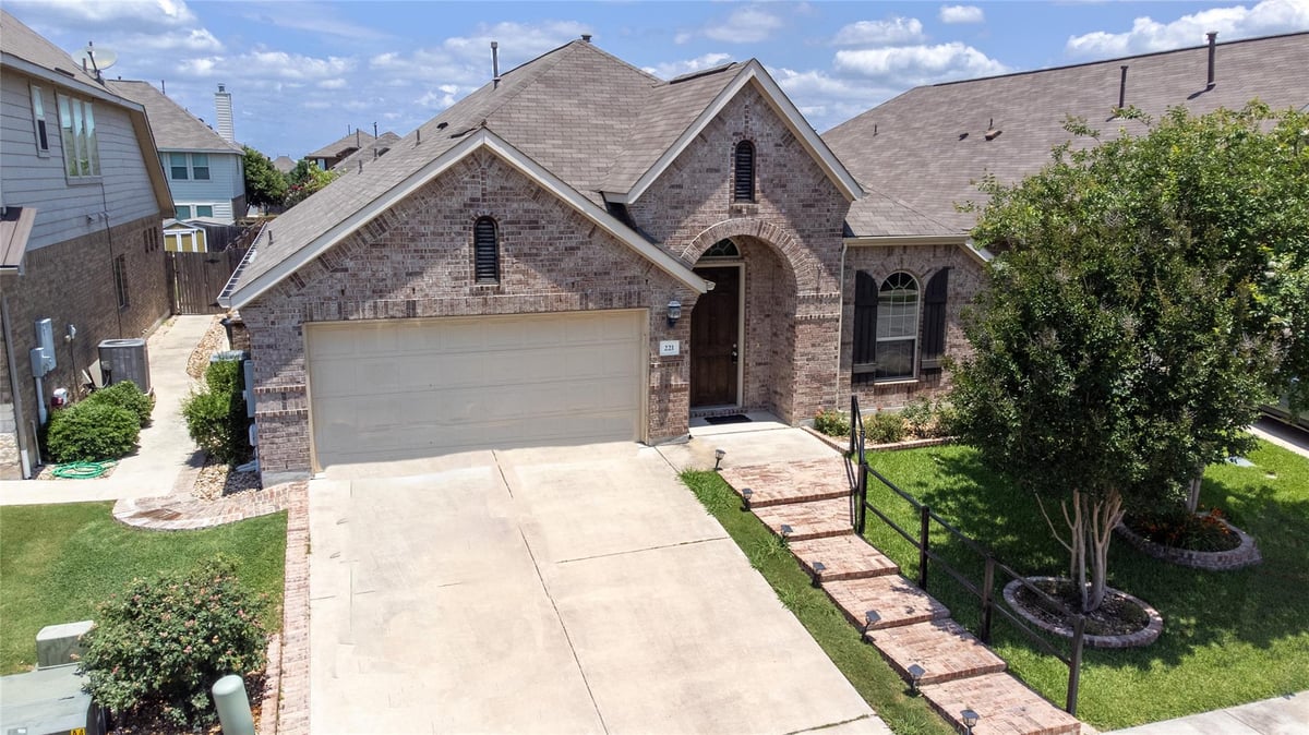 View 221 Joseph Dr in Sunfield 221 Joseph Dr - front exterior - Luxury home in Sunfield, Buda, TX