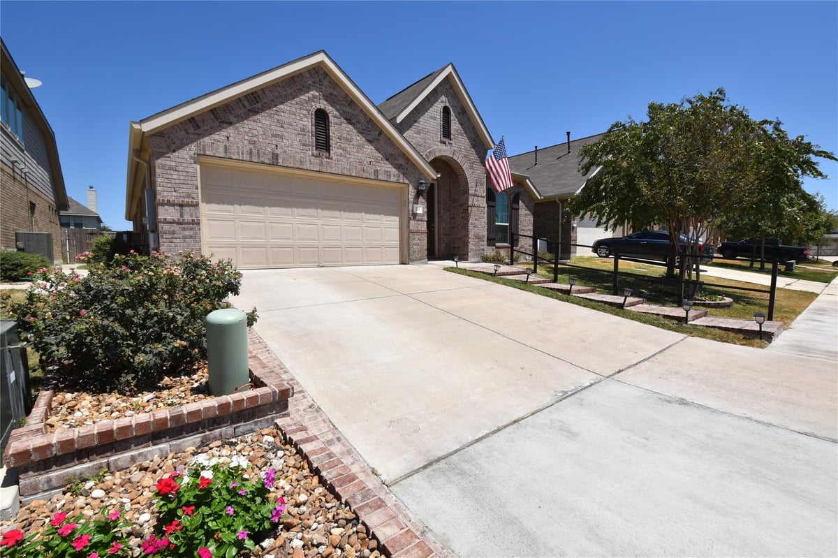 Primary bedroom at 221 Joseph Dr - 3 bed 2 bath home