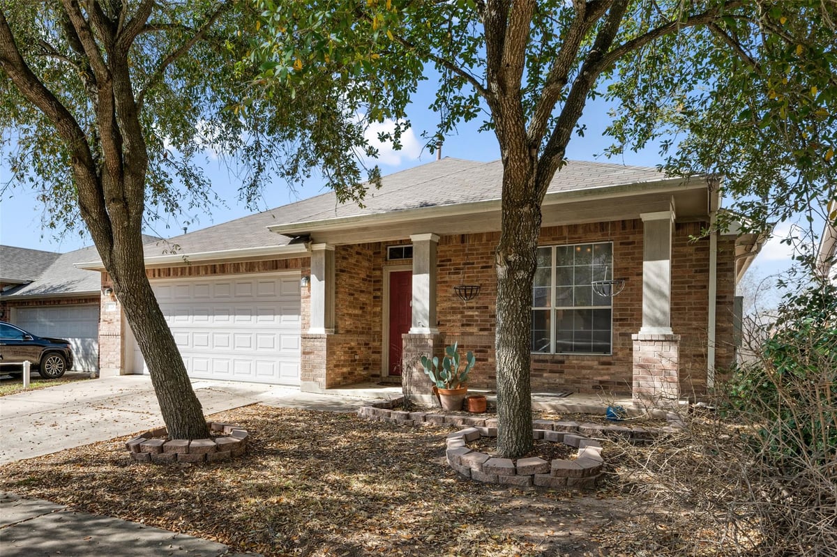 View 221 Stone Crest Blvd in Stoneridge Sec 2 221 Stone Crest Blvd - front exterior - Luxury home in Stoneridge Sec 2, Buda, TX