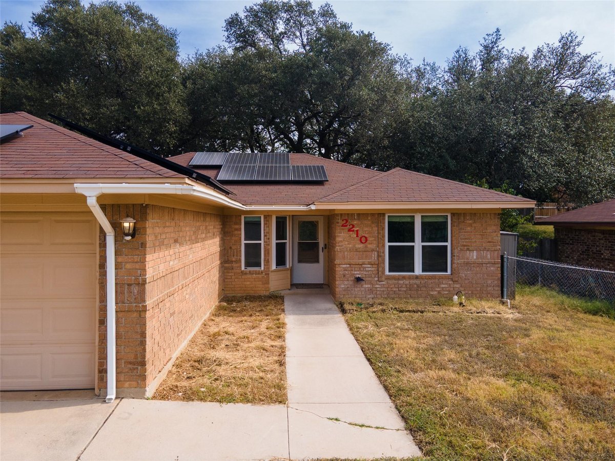 Primary bedroom at 2210 Barry Dr - 3 bed 3 bath home