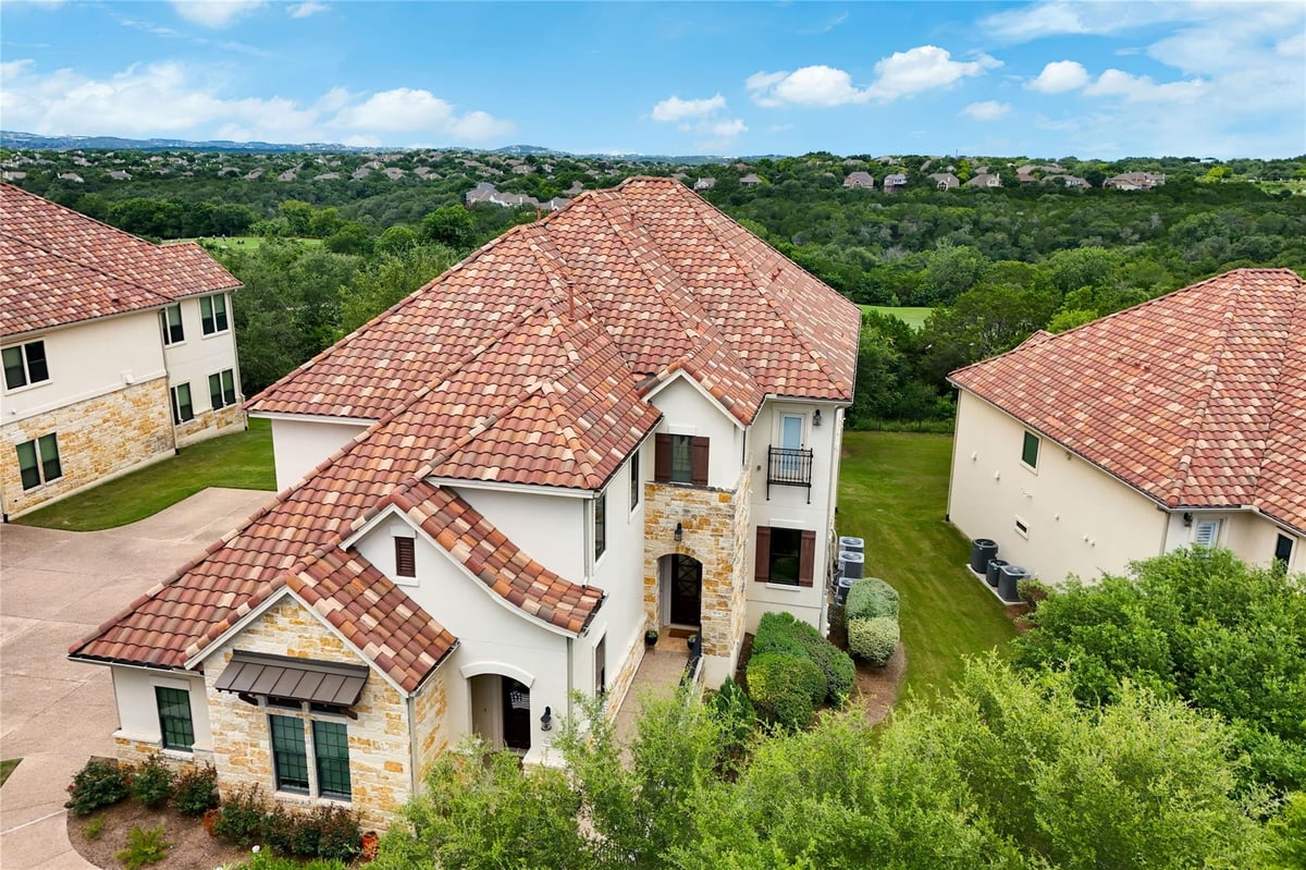 View 2210 University Club DR Unit #10A in Steiner Ranch Casitas Sub-Cond 2210 University Club DR Unit #10A - front exterior - Luxury home in Steiner Ranch Casitas Sub-Cond, Austin, TX