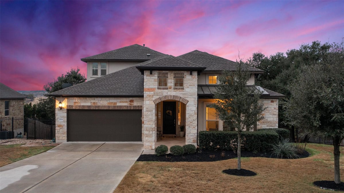 Living area at 22104 Verbena Pkwy - 5 bed 4 bath home