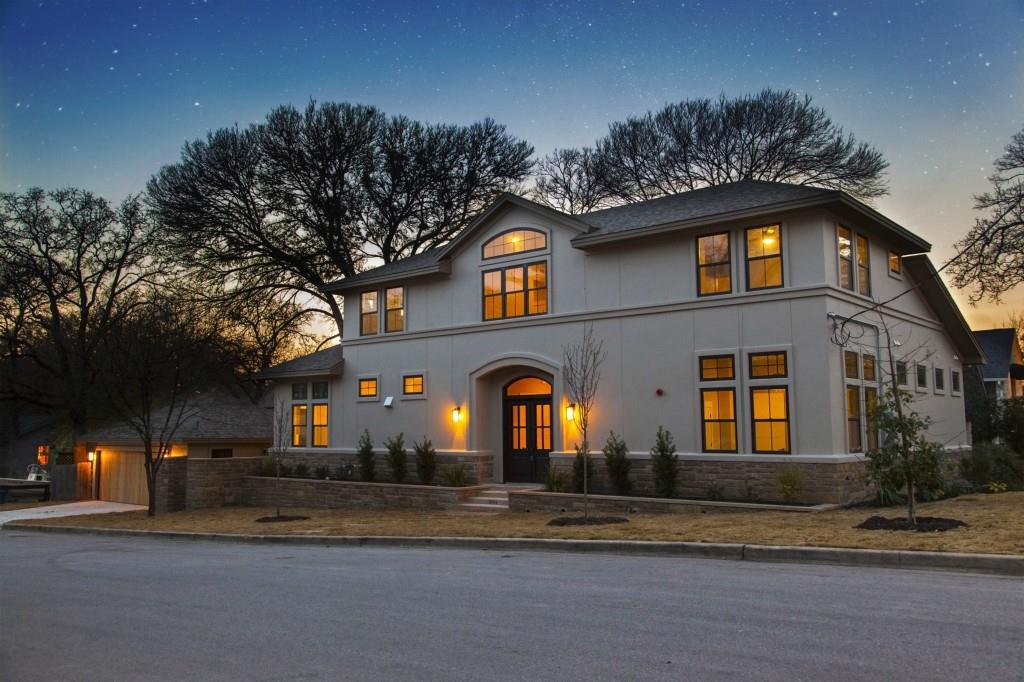 View 2212 Mountain View Rd in Tarrytown 2212 Mountain View Rd - property photo 1 - Luxury home in Tarrytown, Austin, TX