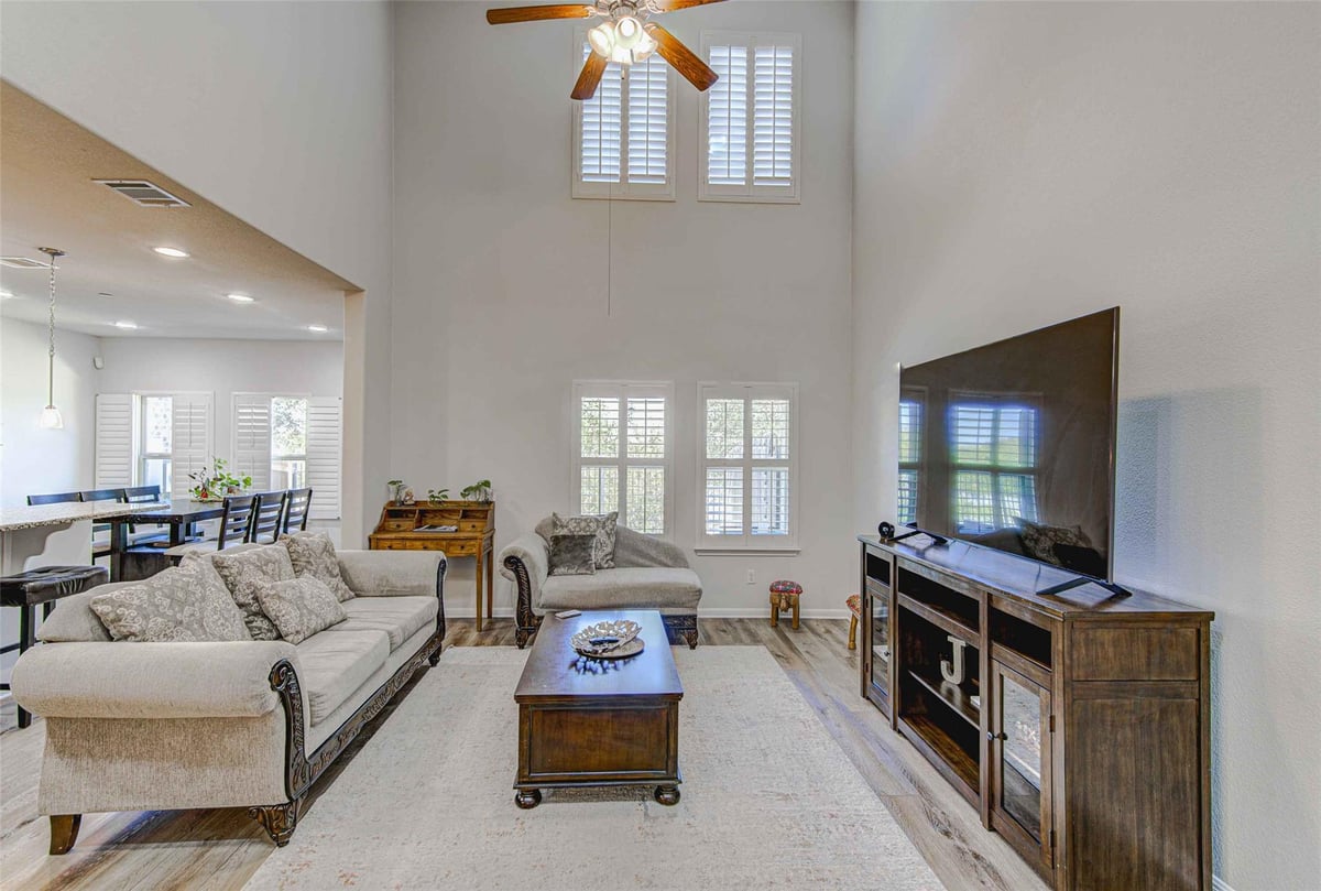 View 2214 S Lakeline BLVD Unit #417 in Arbors/Lakeline Bldg 19 2214 S Lakeline BLVD Unit #417 - property photo 1 - Luxury home in Arbors/Lakeline Bldg 19, Cedar Park, TX