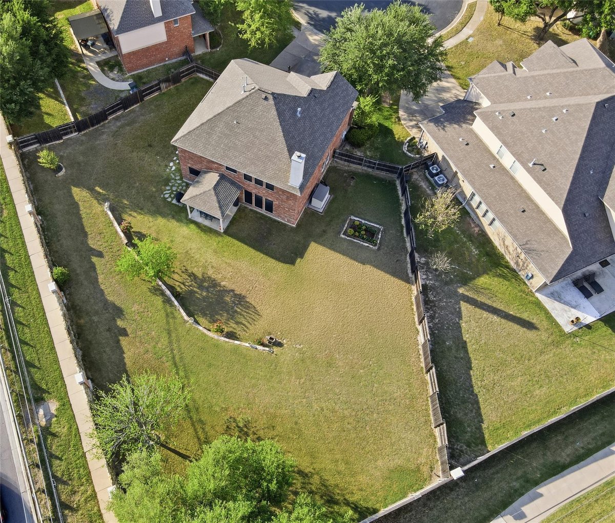 2215 Heritage Well Ln - front exterior - Luxury home in Falcon Pointe Sec 02, Pflugerville, TX