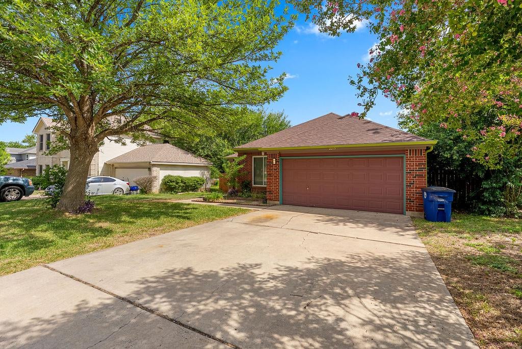 View 2215 Patsy PKWY in Silverstone Ph 02 Sec 02 2215 Patsy PKWY - property photo 1 - Luxury home in Silverstone Ph 02 Sec 02, Austin, TX