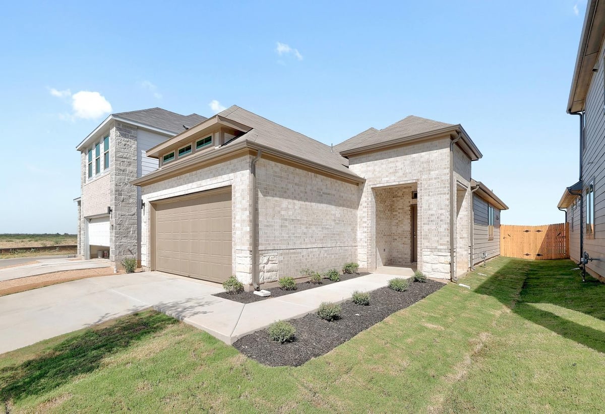 View 222 Hornet ST in Trinity Ranch 222 Hornet ST - property photo 1 - Luxury home in Trinity Ranch, Elgin, TX